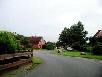 Am Spielplatz in Richtung Moorlandsweg